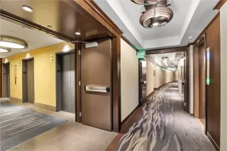 Photo #2: 2493539 Listing