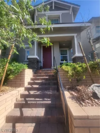 Photo #1: 2493541 Listing 