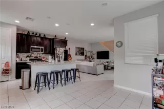 Photo #4: 2493541 Listing 