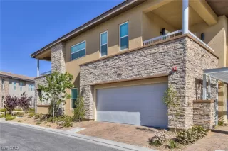 Photo #1: 2493583 Listing