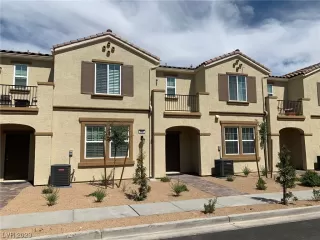 Photo #1: 2493585 Listing 