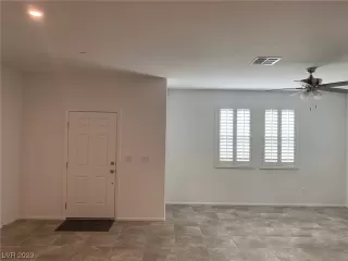 Photo #3: 2493585 Listing 