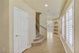 Photo #1: 2493607 Listing 