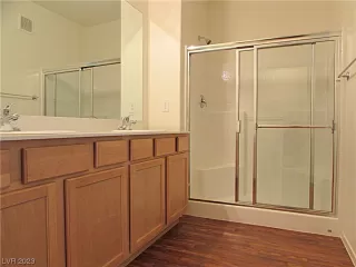 Photo #4: 2493625 Listing 