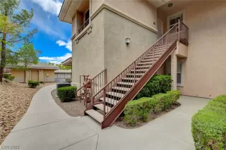 Photo #3: 2493630 Listing 