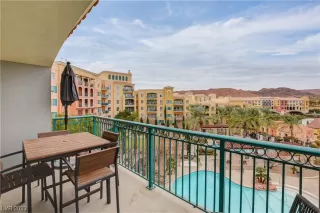 Photo #1: 2493635 Listing