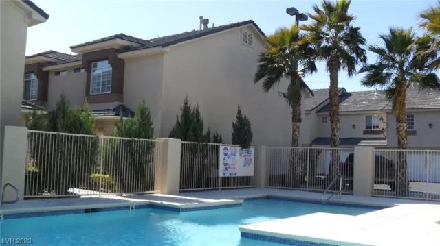 MLS: 2493646 Condo For Sale