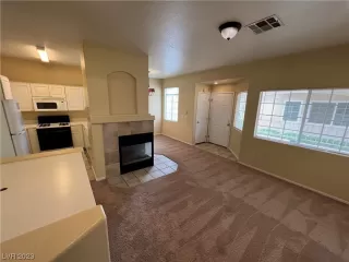 Photo #4: 2493646 Listing 