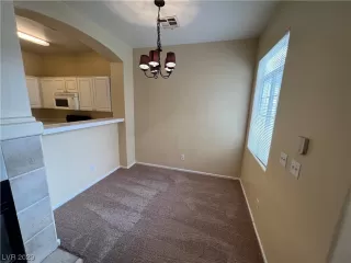 Photo #6: 2493646 Listing 
