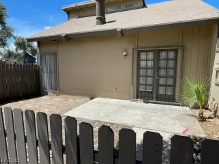 Photo #3: 2493673 Listing 