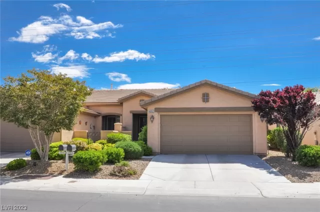 MLS: 2493677 Condo For Sale