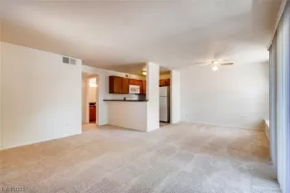 Photo #2: 2493697 Listing 