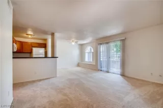 Photo #3: 2493697 Listing 