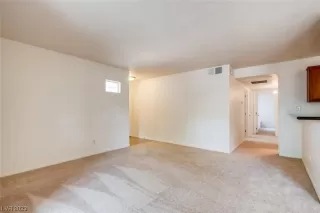 Photo #6: 2493697 Listing 