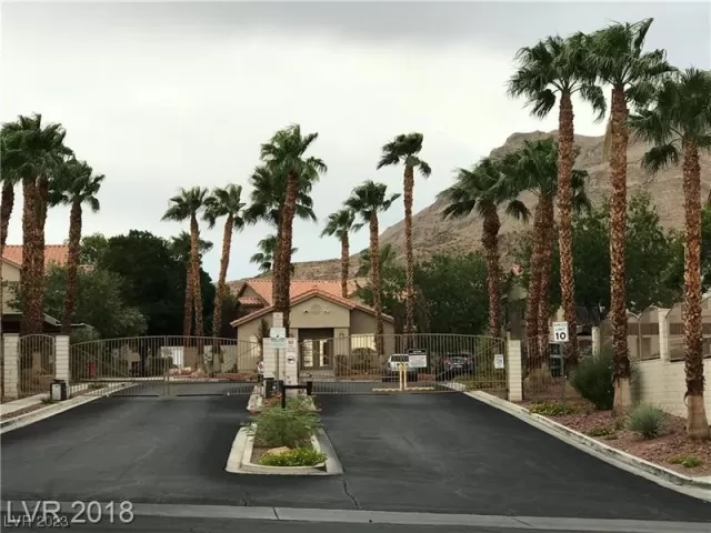 MLS: 2493742 Condo For Sale