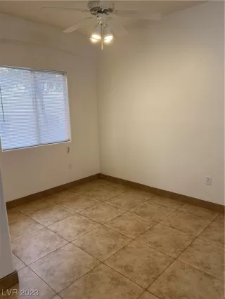 Photo #6: 2493742 Listing 