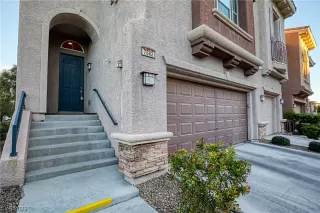 Photo #3: 2493774 Listing