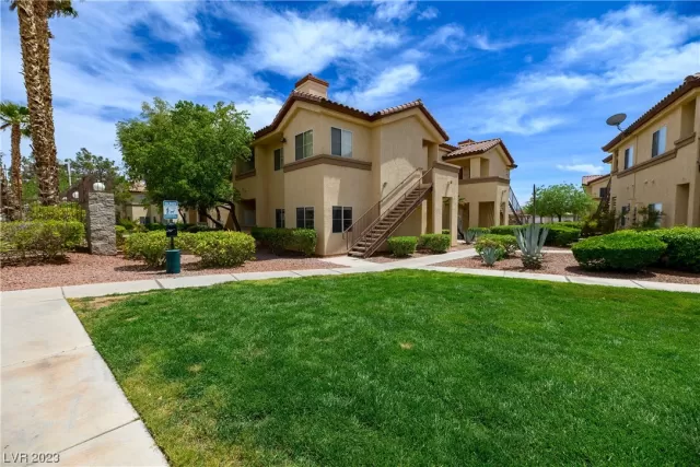 MLS: 2493820 Condo For Sale