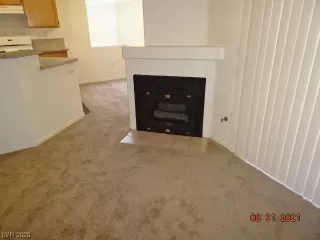 Photo #3: 2493830 Listing 