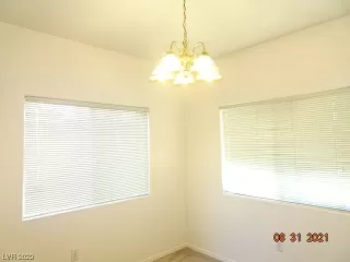 Photo #6: 2493830 Listing 