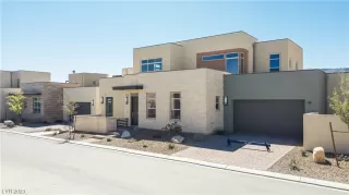 Photo #2: 2493834 Listing 