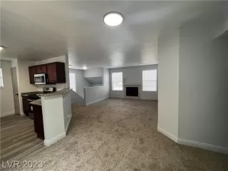 Photo #1: 2493844 Listing 