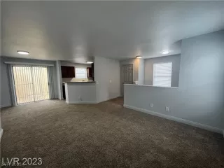 Photo #2: 2493844 Listing 