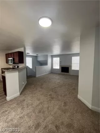 Photo #4: 2493844 Listing 