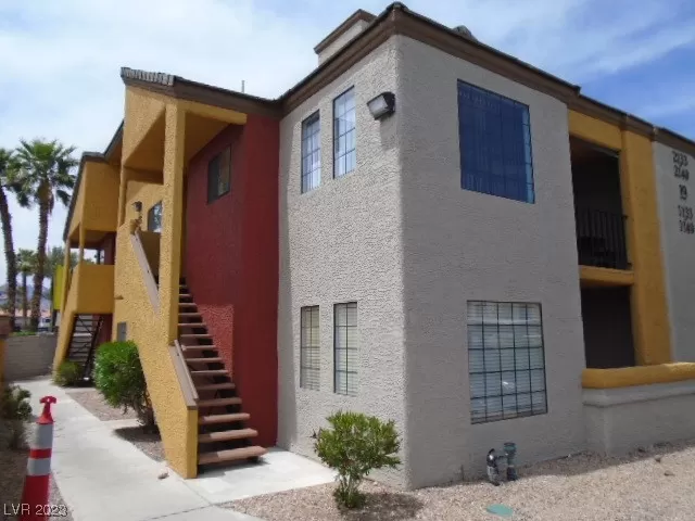 MLS: 2493874 Condo For Sale