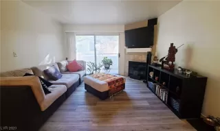 Photo #2: 2493898 Listing 