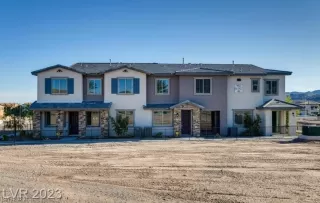 Photo #2: 2493904 Listing 