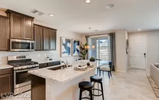 Photo #4: 2493904 Listing 