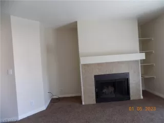 Photo #3: 2493907 Listing 