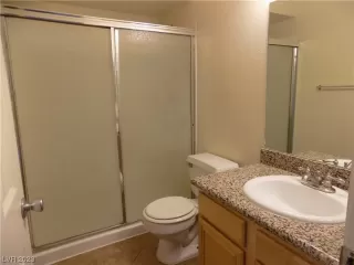Photo #6: 2493907 Listing 