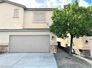 Photo #1: 2493918 Listing 