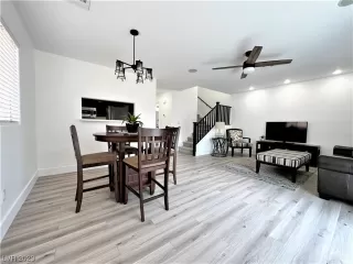 Photo #6: 2493918 Listing 