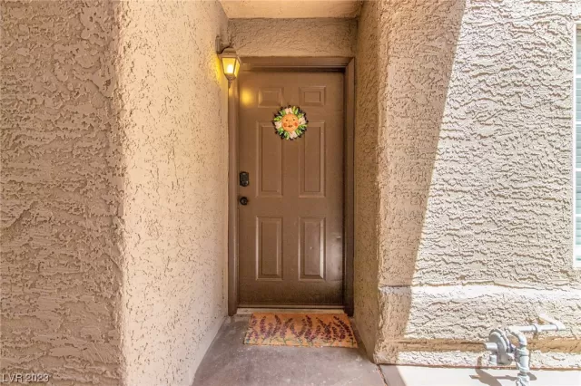 MLS: 2493946 Condo For Sale