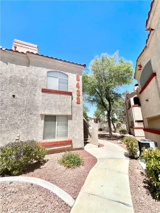 Photo #4: 2493990 Listing 