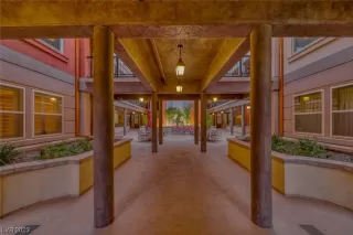 Photo #4: 2494002 Listing 