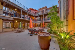 Photo #6: 2494002 Listing 