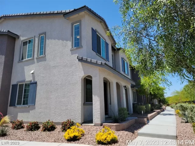 MLS: 2494025 Condo For Sale