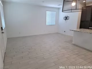 Photo #2: 2494025 Listing 