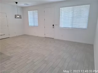 Photo #6: 2494025 Listing 