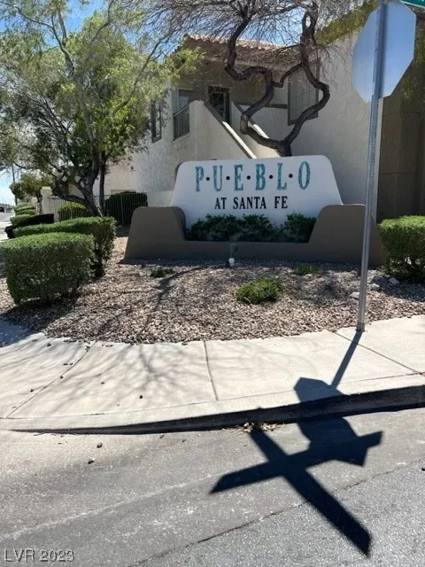 MLS: 2494035 Condo For Sale