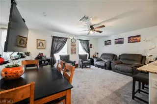 Photo #5: 2494042 Listing 