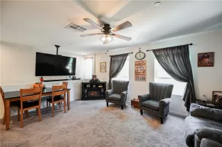 Photo #6: 2494042 Listing 