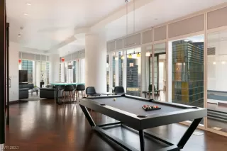 Photo #2: 2494045 Listing 