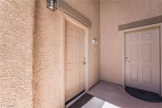 Photo #4: 2494058 Listing