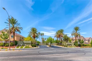 Photo #6: 2494074 Listing 