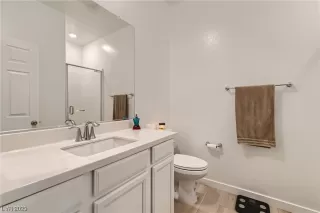 Photo #6: 2494090 Listing